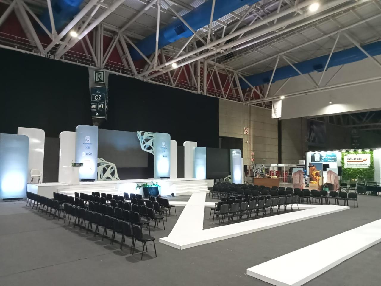 Escenario León Moderno